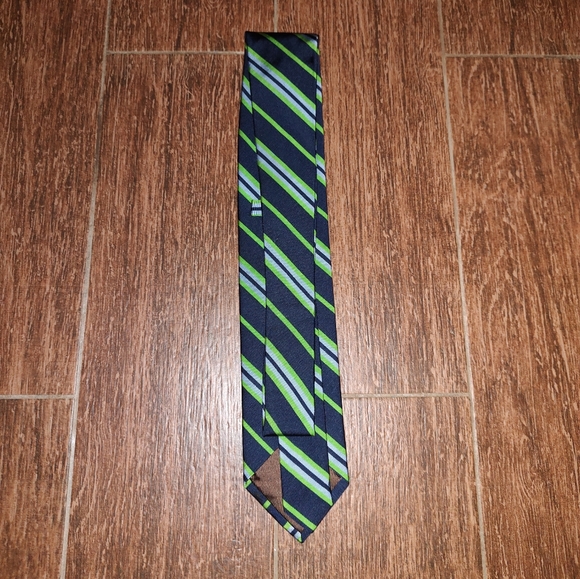 Peter Millar Hand Folded Pure Silk Mens Tie - Picture 3 of 6